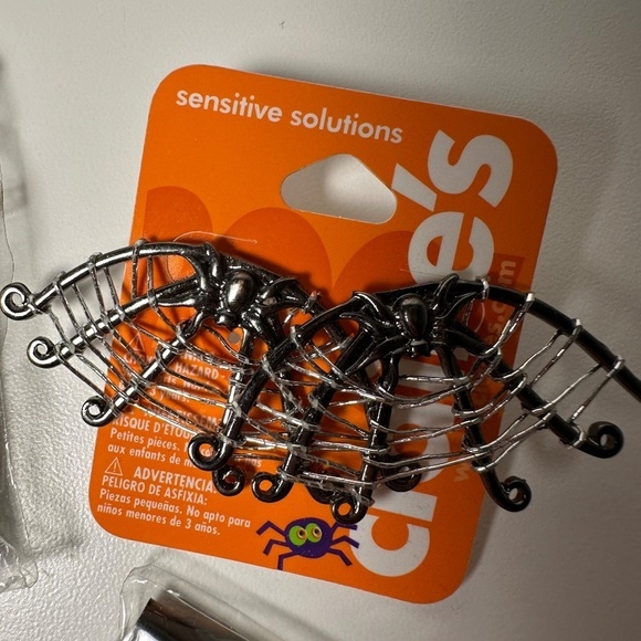 NWT Claire's Halloween earrings - Picture 4 of 5